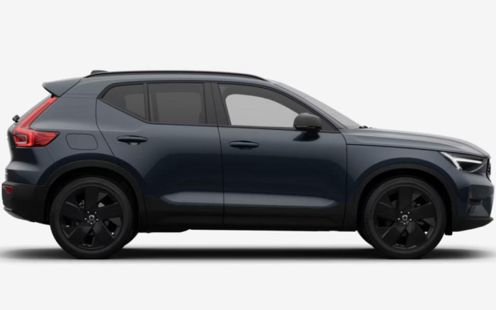 Volvo XC40 B3 AUT PLUS BLACK EDITION