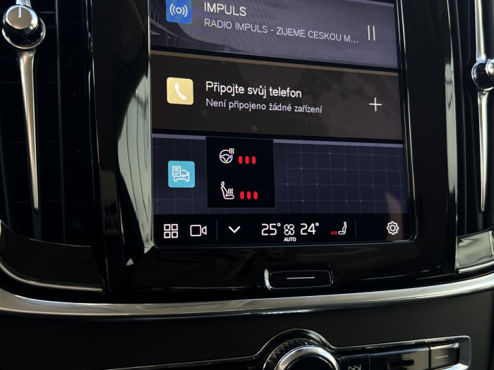 Volvo V90 B4 DARK PLUS Aut REZERVACE 2.0 Plus