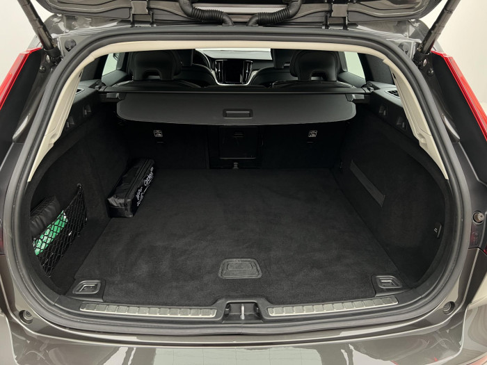 Volvo V60 D3 INSCRIPTION 1.maj. 2.0 d