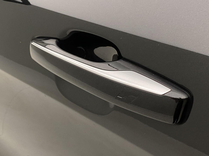 Lynk & Co 01 PHEV DCT AUT 1.maj