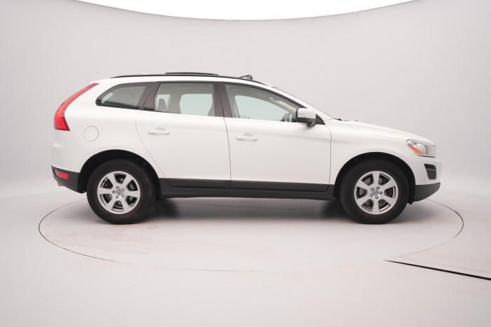 Volvo XC60 D5 AWD MOMENTUM 2.4 d Momentum