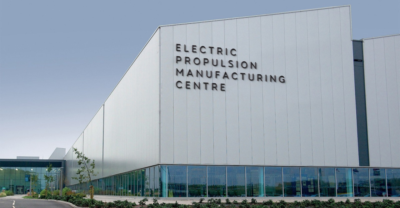 Jaguar Land Rover investuje v příštích pěti letech 15 miliard liber do vývoje elektrických vozů