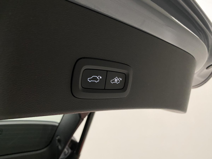 Volvo XC40 D3 INSCRIPTION AUT REZERVACE 2.0 d