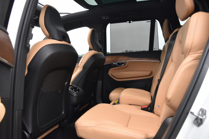 Volvo XC90 D5 AWD INSCRIPTION REZERVACE 2.0 d