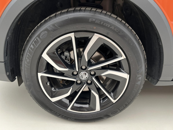 MG ZS 1.0T EXCLUSIVE AUT CZ 1.maj. 1.0 Exclusive