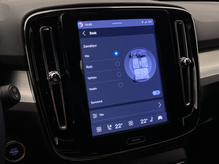 Volvo XC40 B4 PLUS BLACK EDITION AUT CZ