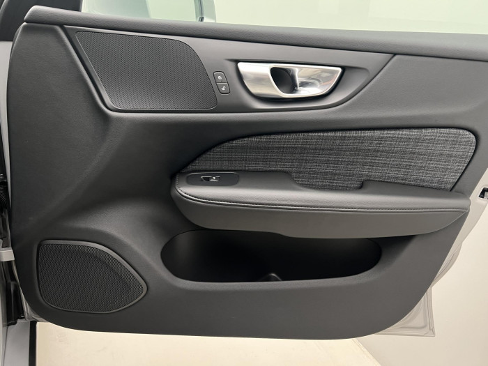 Volvo V60 B3 CORE AUT 1.maj.