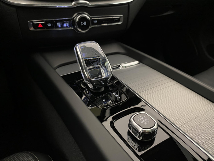 Volvo XC60 B5 AWD PLUS BLACK EDITION AUT