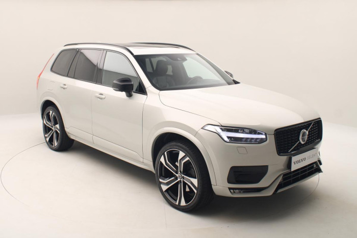 Volvo XC90 B6 AWD R-DESIGN REZERVACE