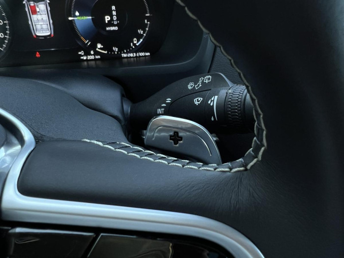 Volvo XC90 T8 AWD R-DESIGN 7MÍSTNÁ Aut