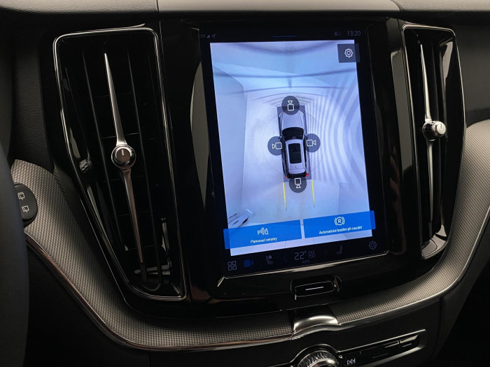 Volvo XC60 B4 AWD DARK PLUS REZERVACE