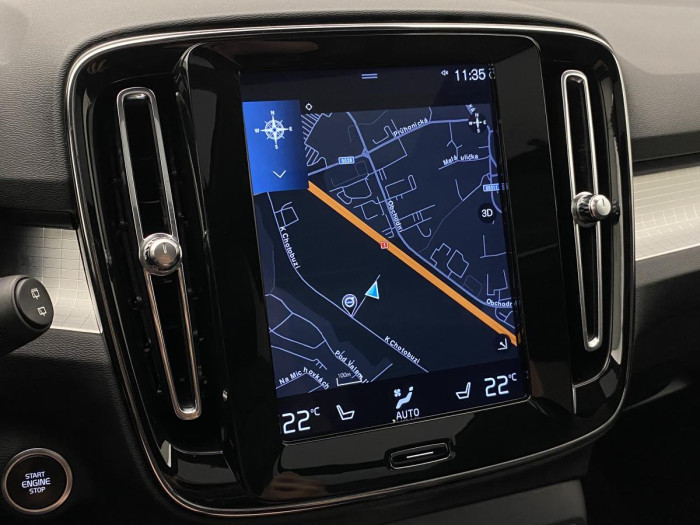 Volvo XC40 T5 AWD MOMENTUM REZERVACE 2.0 Momentum