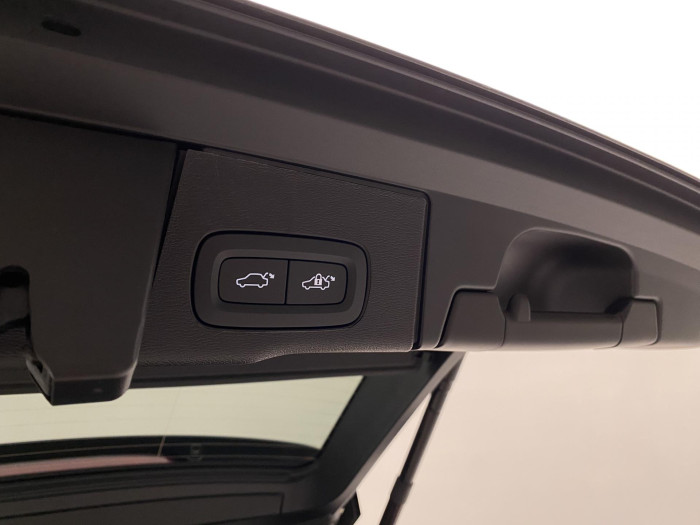 Volvo XC60 B5 AWD AUT DARK PLUS