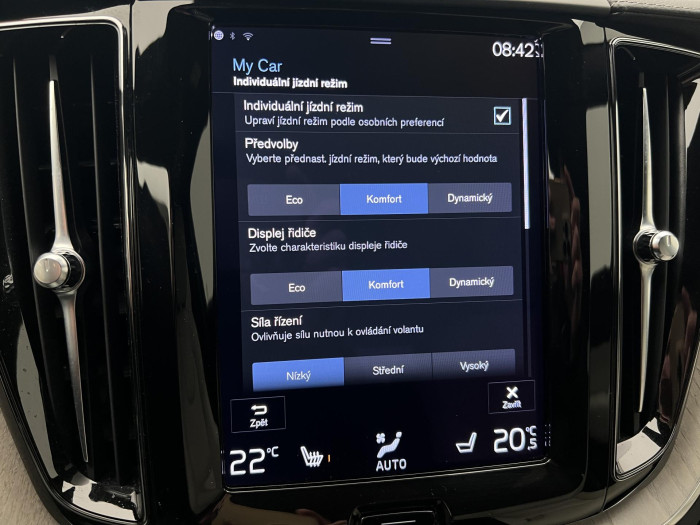 Volvo XC60 B5 AWD INSCRIPTION AUT CZ