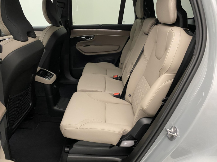 Volvo XC90 T8 AWD RECHARGE DARK PLUS 7m
