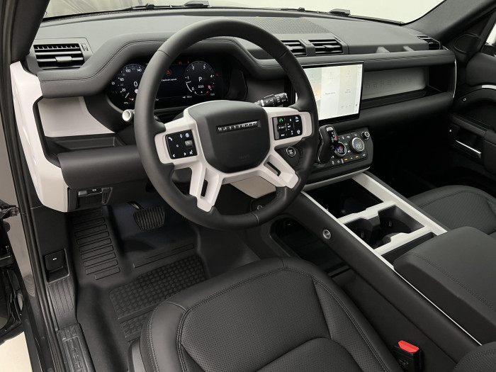 Land Rover Defender 110 D200 S AWD Aut 3.0 d