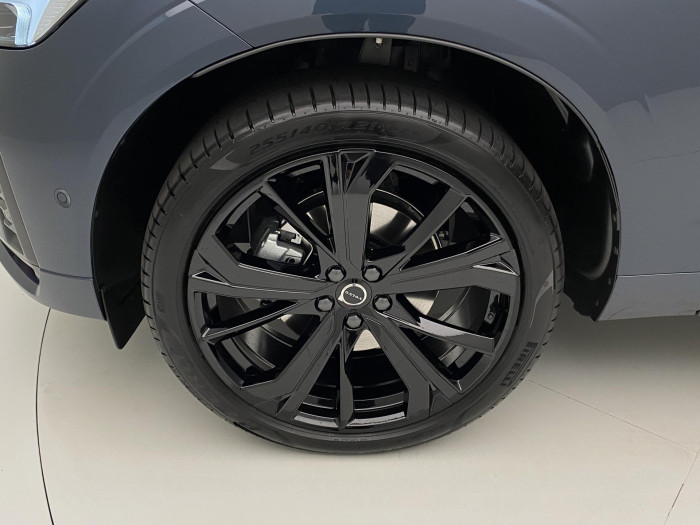 Volvo XC60 B5 AWD AUT PLUS BLACK EDITION