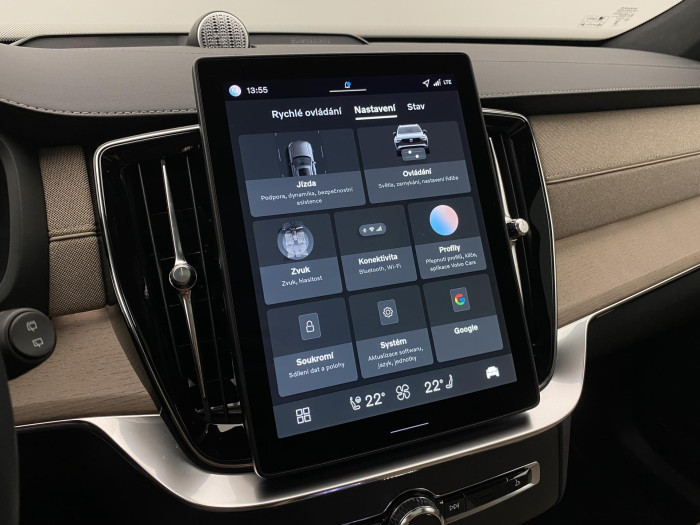Volvo XC90 T8 AWD RECHARGE DARK ULTRA 7m