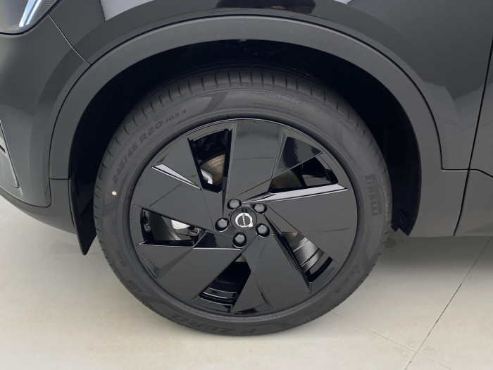 Volvo XC40 B3 AUT PLUS BLACK EDITION