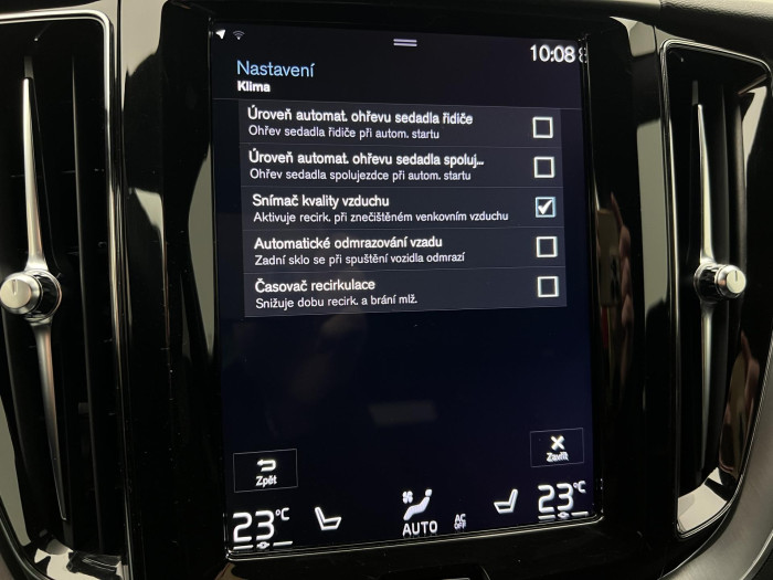 Volvo XC60 T5 AWD MOMENTUM PRO AUT CZ 2.0 Momentum