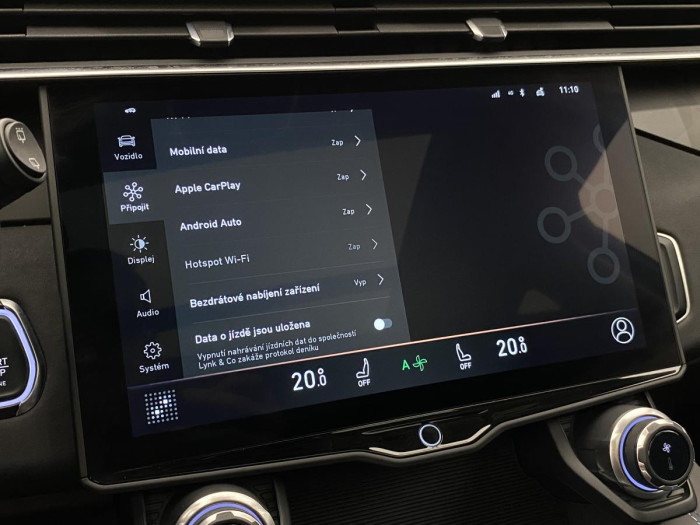 Lynk & Co 01 PHEV DCT AUT 1.maj. REZERVACE