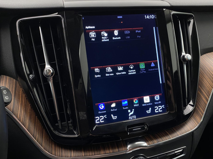 Volvo XC60 D3 AWD MOMENTUM AUT CZ 2.0 d Momentum