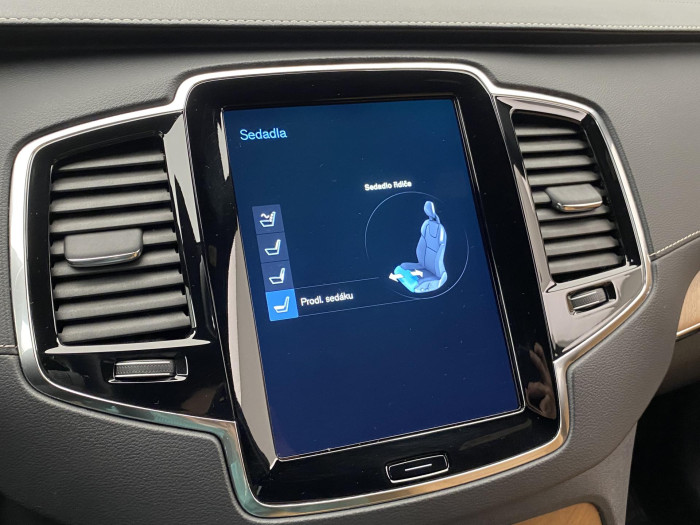 Volvo XC90 B5 AWD INSCRIPION AUT CZ