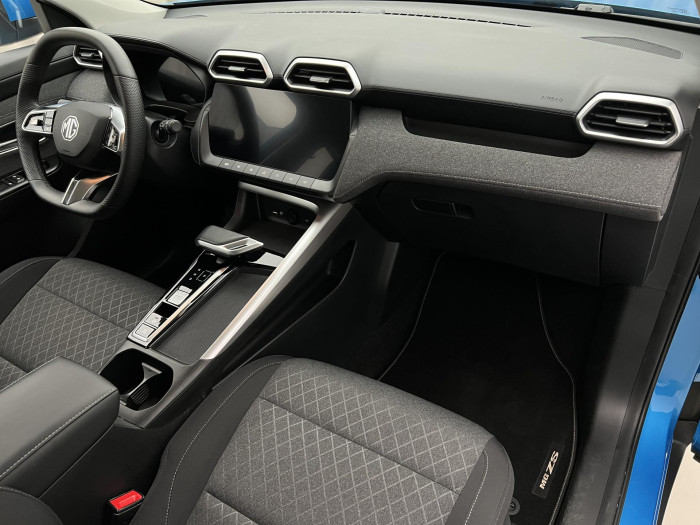 MG ZS 1.5 EMOTION HYBRID+ AUT CZ