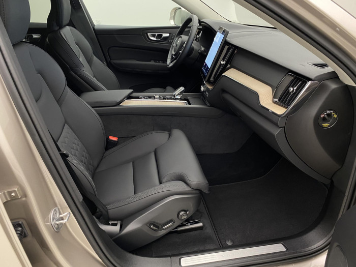 Volvo XC60 T8 AWD RECHARGE BRIGHT PLUS CZ