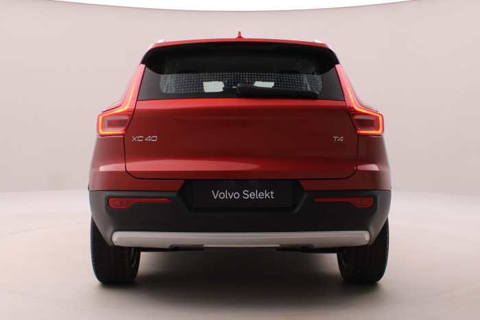 Volvo XC40 T4 MOMENTUM AUT CZ 2.0 Momentum