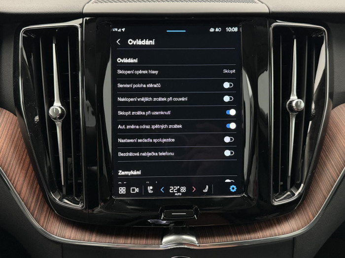 Volvo XC60 T8 AWD RECHARGE BRIGHT PLUS