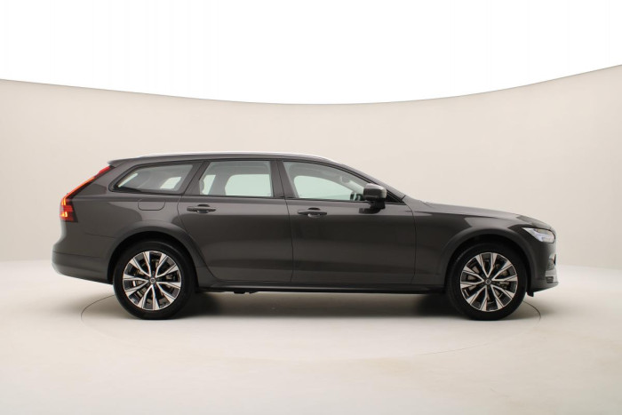 Volvo V90 CC B4 AWD AUT PLUS REZERVACE