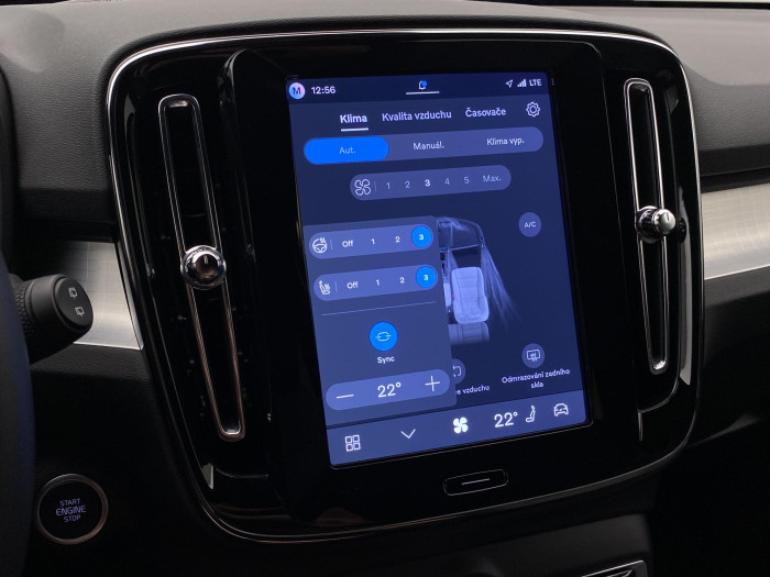 Volvo XC40 B3 DARK PLUS AUT CZ