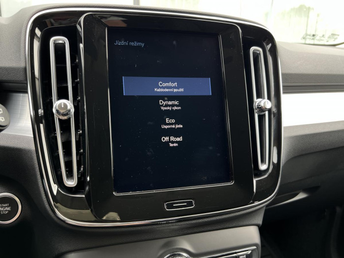 Volvo XC40 B4 AWD MOMENTUM Aut 1.maj. 2.0 Momentum