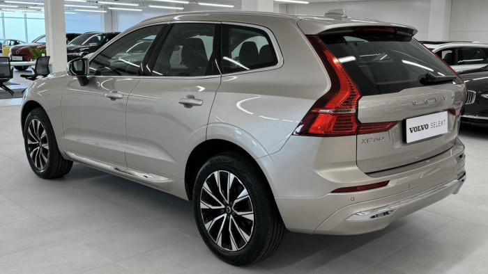 Volvo XC60 B4 AWD PLUS BRIGHT AUT CZ 2.0 Plus