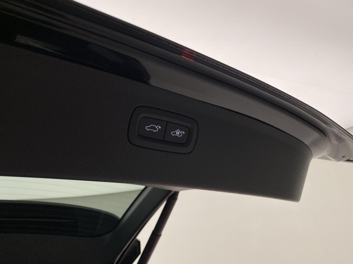 Volvo XC90 T8 AWD RECHARGE DARK PLUS 7m