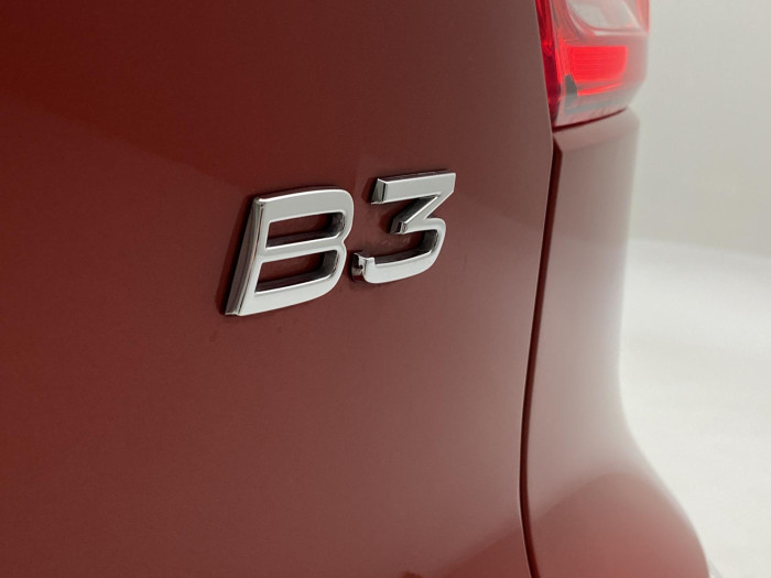 Volvo XC40 B3 DARK PLUS AUT CZ 1.maj