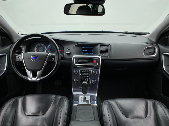 Volvo V60 D5 VOLVO OCEAN RACE AUT CZ 2.4 d