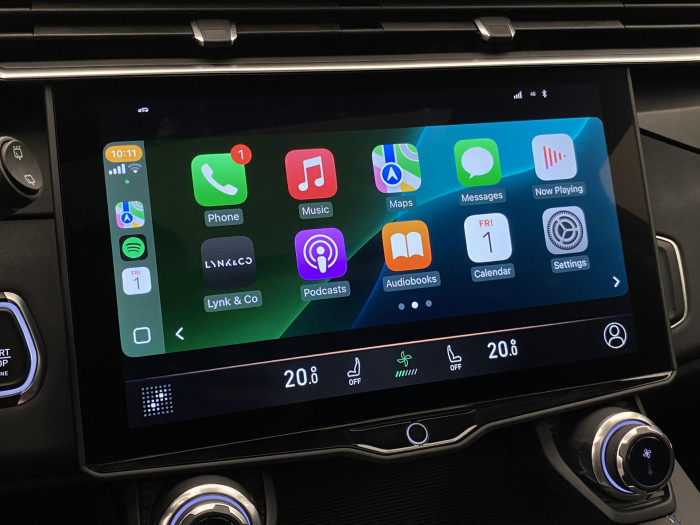 Lynk & Co 01 PHEV DCT AUT 1.maj