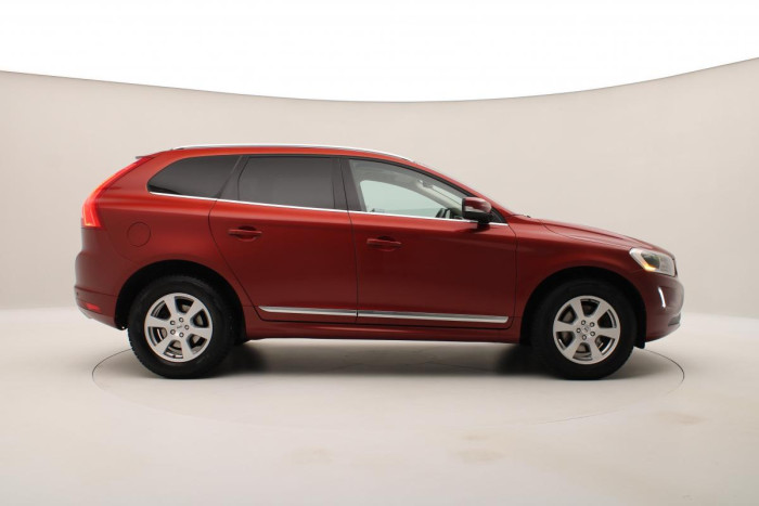 Volvo XC60 D4 AWD SUMMUM REZERVACE 2.4 d Summum