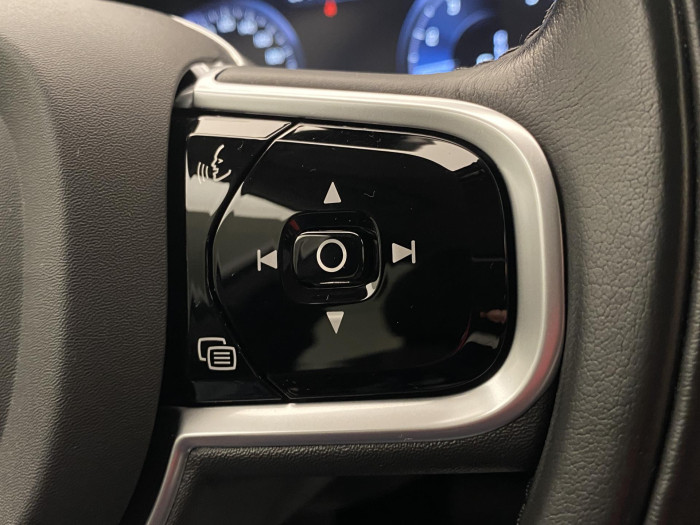 Volvo V90 B4 MOMENTUM AUT CZ 2.0 Momentum