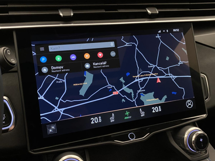 Lynk & Co 01 PHEV DCT AUT 1.maj. REZERVACE