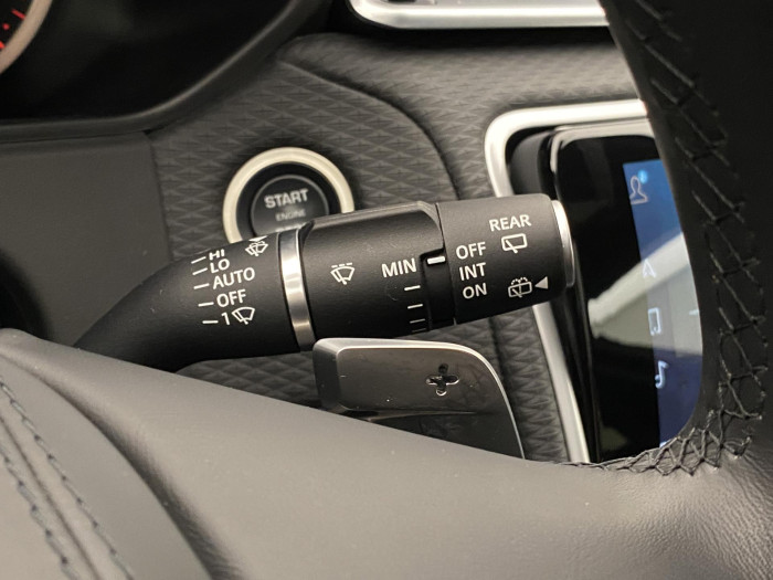 Land Rover Range Rover Velar D200 R-DYNAMIC SE AWD AUT 2.0 d Dynamic SE