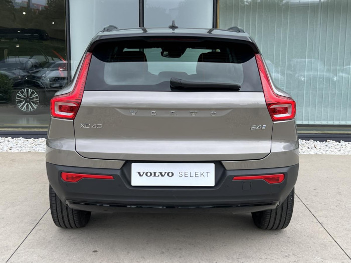 Volvo XC40 B4 R-DESIGN Aut