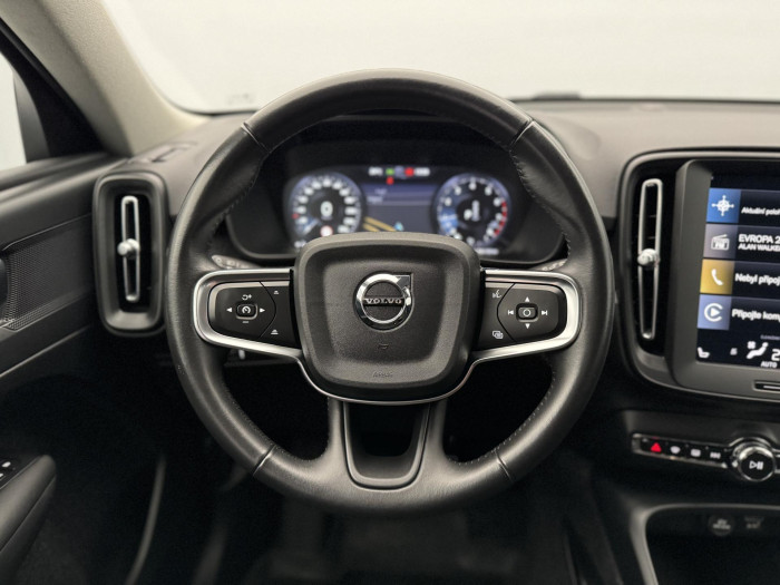 Volvo XC40 T2 MOMENTUM AUT CZ 1.5 Momentum