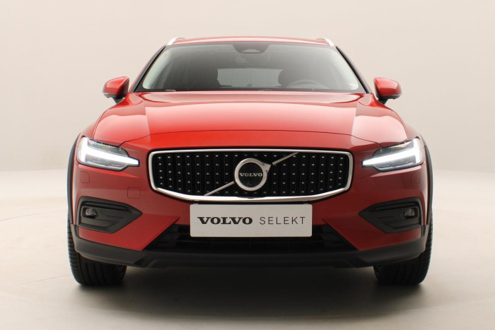 Volvo V60 CC B5 AWD ULTIMATE REZERVACE 2.0 CC CC