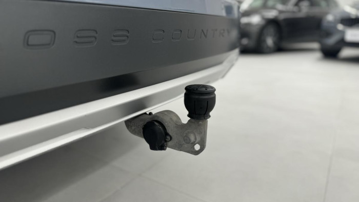 Volvo V90 CROSS COUNTRY D4 REZERVACE 2.0 d