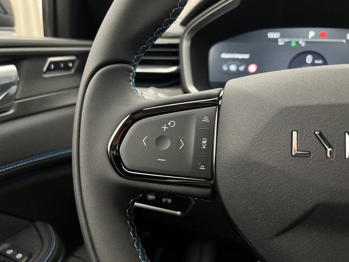 Lynk & Co 01 PHEV DCT AUT 1.maj.