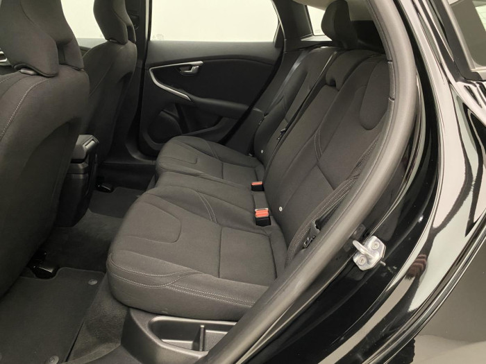 Volvo V40 T2 TEMPOMAT CZ REZERVACE