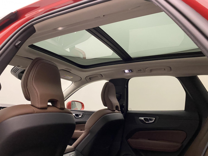 Volvo XC60 B4 AWD INSCRIPTION AUT CZ